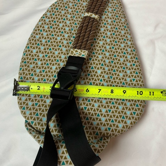 Kavu Rope Sling Bag Backpack Beige Teal/Brown Triangle Geometric Mini Specks - Picture 8 of 8